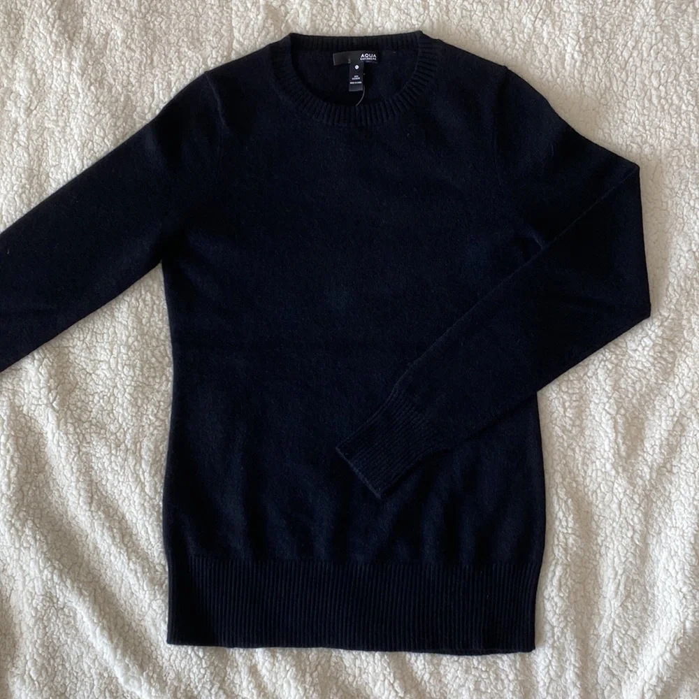 NWT Bloomingdale’s Aqua 100% cashmere sweater - Picture 5 of 10